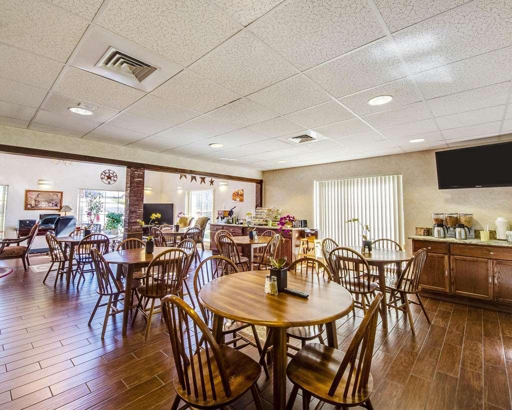 Comfort Inn & Suites Kerrville Restaurant photo